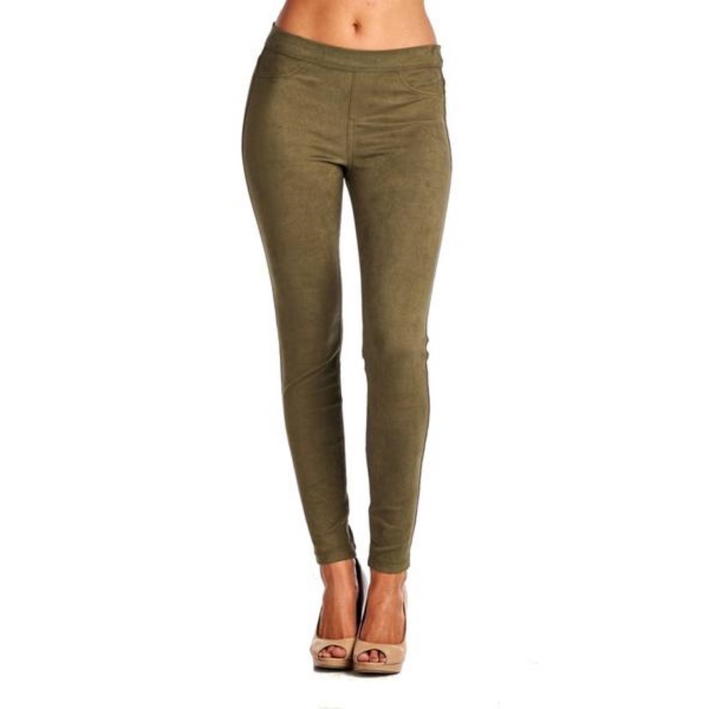 Persuade Me Leggings